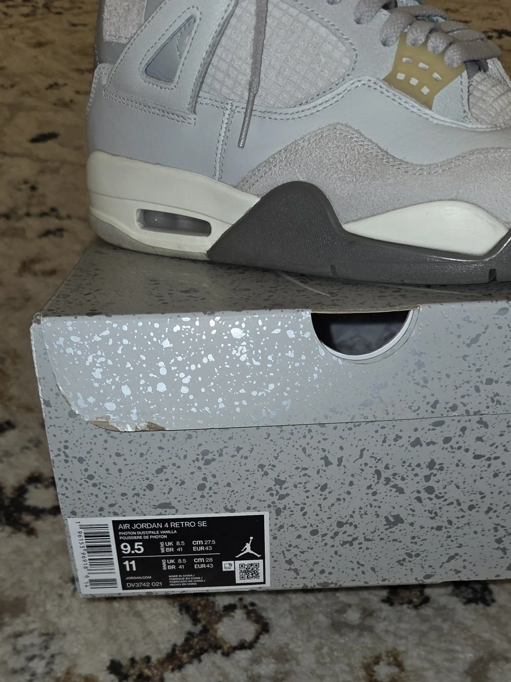 Air Jordan 4 Retro SE 'Craft' Photon Dust DV3742-021 Size 9.5
